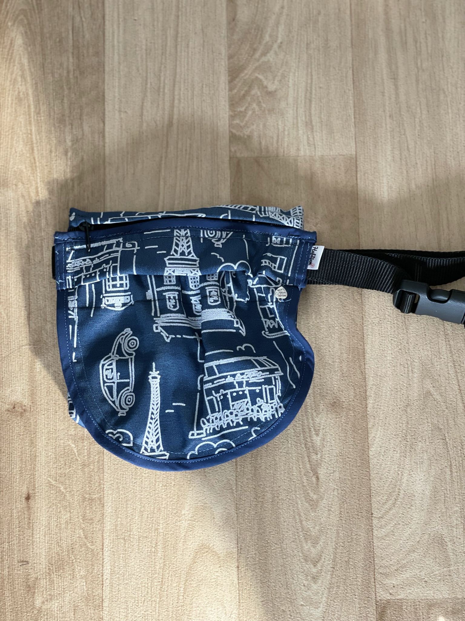 (Skladem) Kapsa dvojitá velká