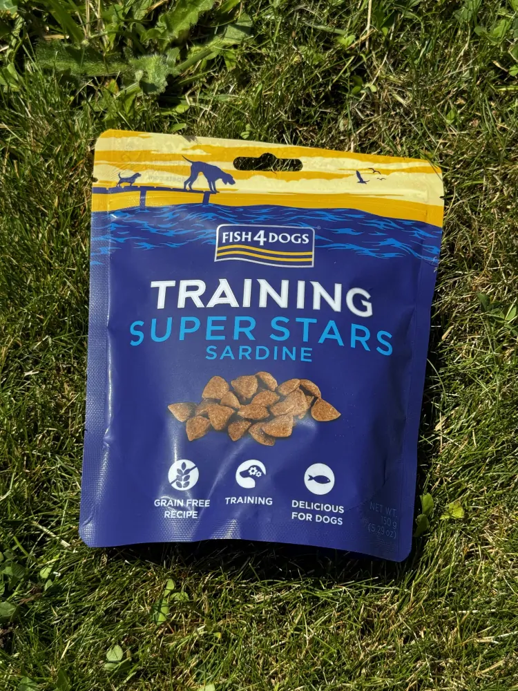 FISH4DOGS Tréninkové pamlsky pro psy sardinka 150 g
